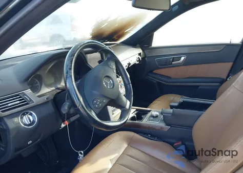 2011 Mercedes-Benz E 550 from USA, damaged, VIN WDDHF7CB3BA272911